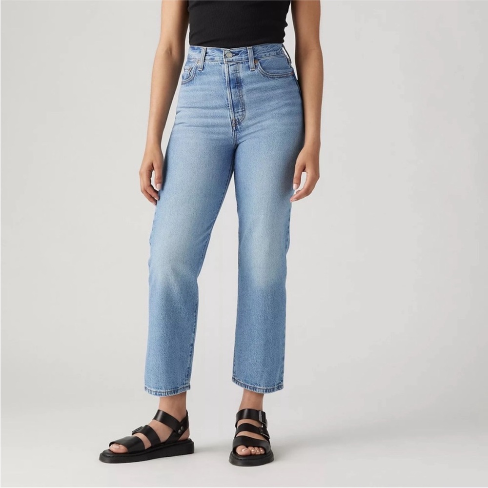 Levi's Ribcage Straight Ankle Leg Jeans Premium Denim Light Wash size 32